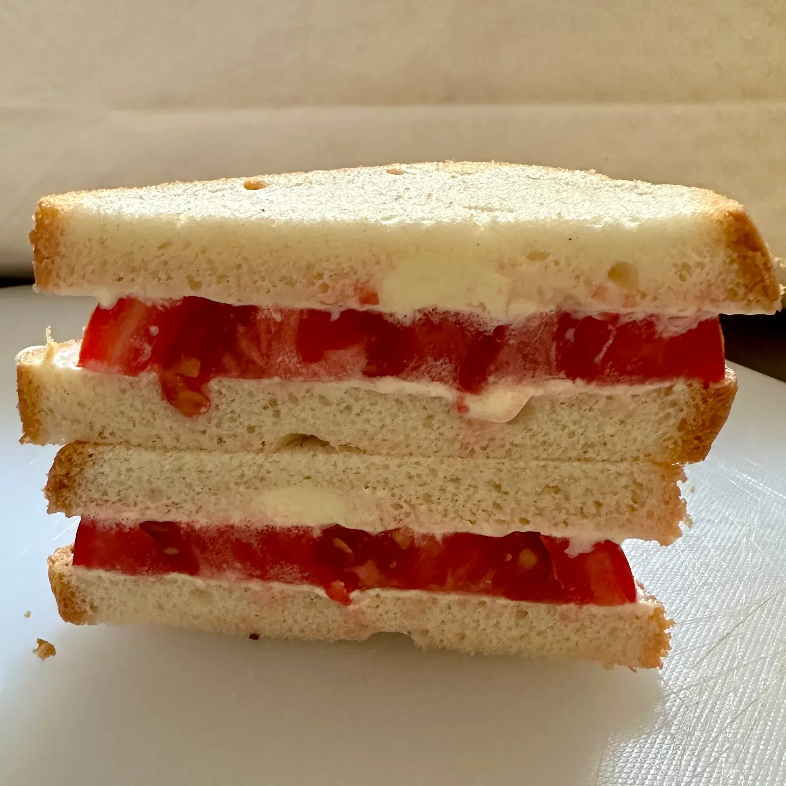 14. Tomato Sandwich (By Valereee, CC0)