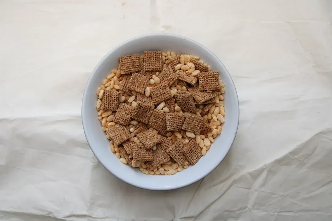 9. Cereals and Whole-Grain Crackers (Image Credits: Unsplash)