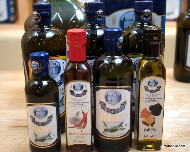 7. Olive Oil Labeled "Extra Virgin" (CCFoodTravel.com, Flickr, CC BY 2.0)