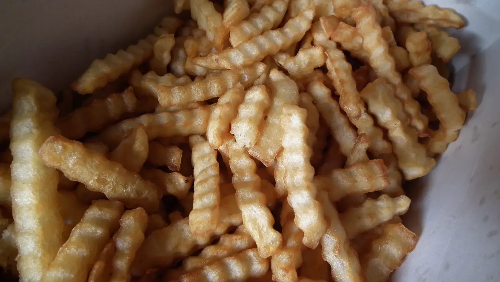 9. Sonic's Revamped Fries: The Change Nobody Asked For (By Gab kiwi32, CC BY 3.0)