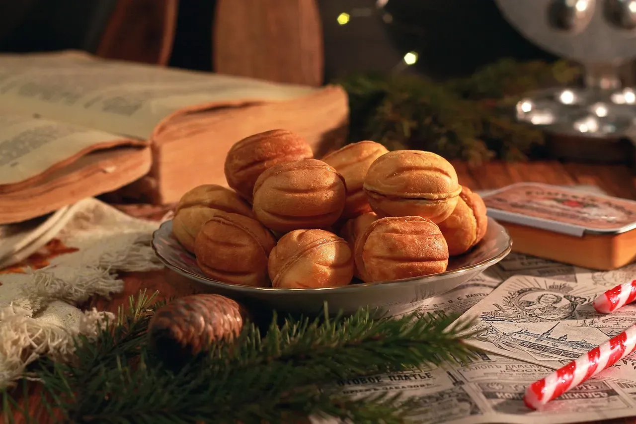 The Bigger Picture: Why Nostalgia Is Winning Right Now (Image Credits: Pixabay)