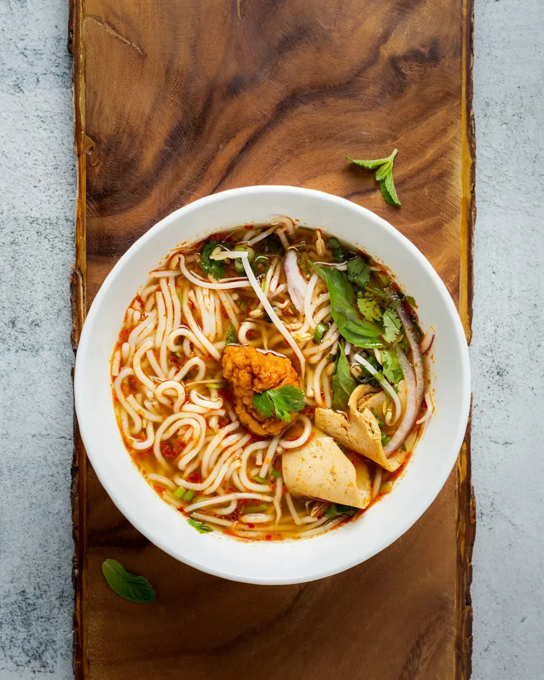 Chicken noodle soup (Image Credits: Unsplash)