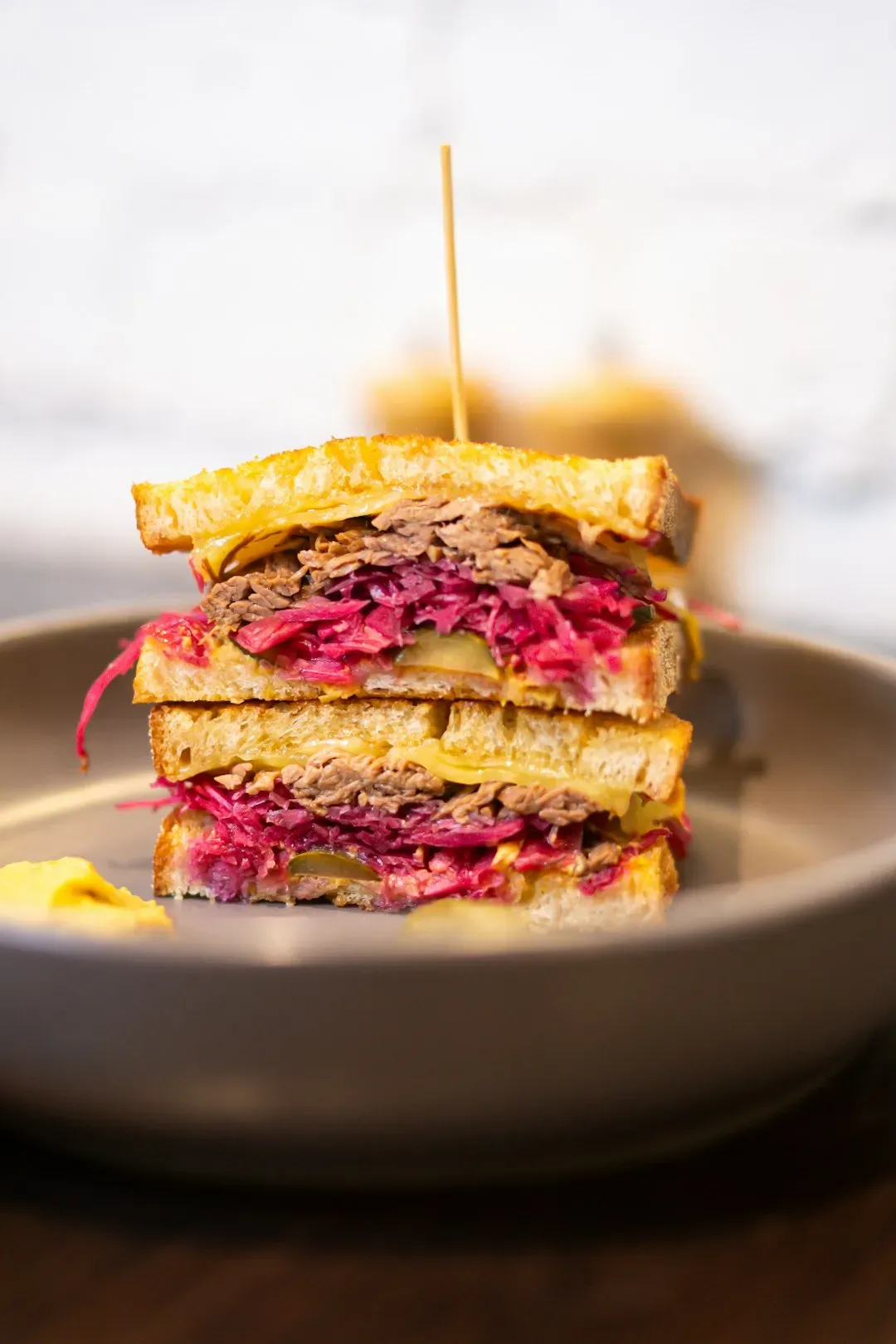 7. The Reuben Sandwich Was Born in a Poker Game in Nebraska (Image Credits: Unsplash)