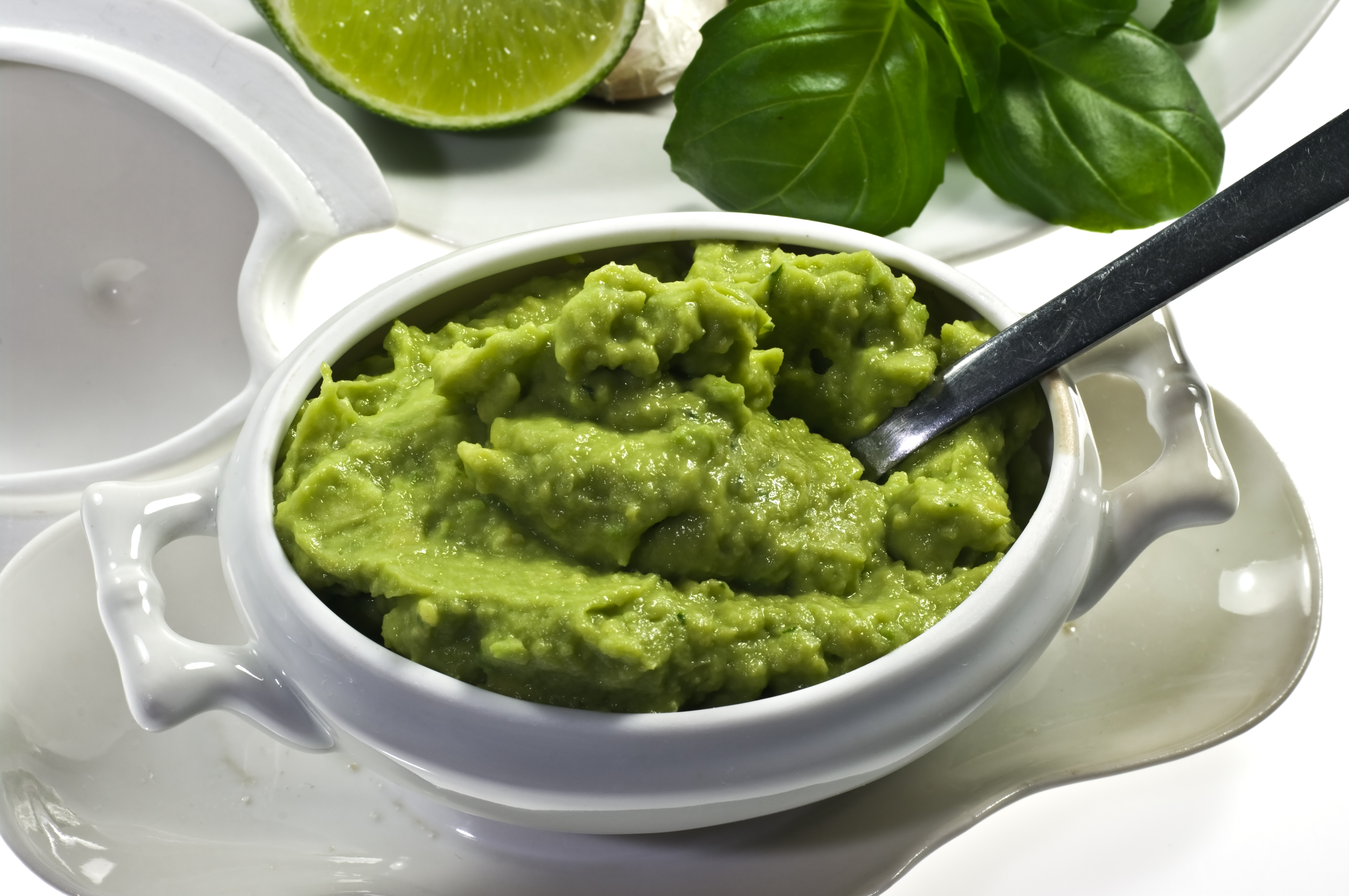 Substitute Avocado for Margarine and Butter (image credits: wikimedia)