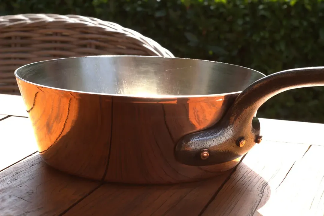 Why the Material Inside Your Pan Changes Everything (Image Credits: Unsplash)
