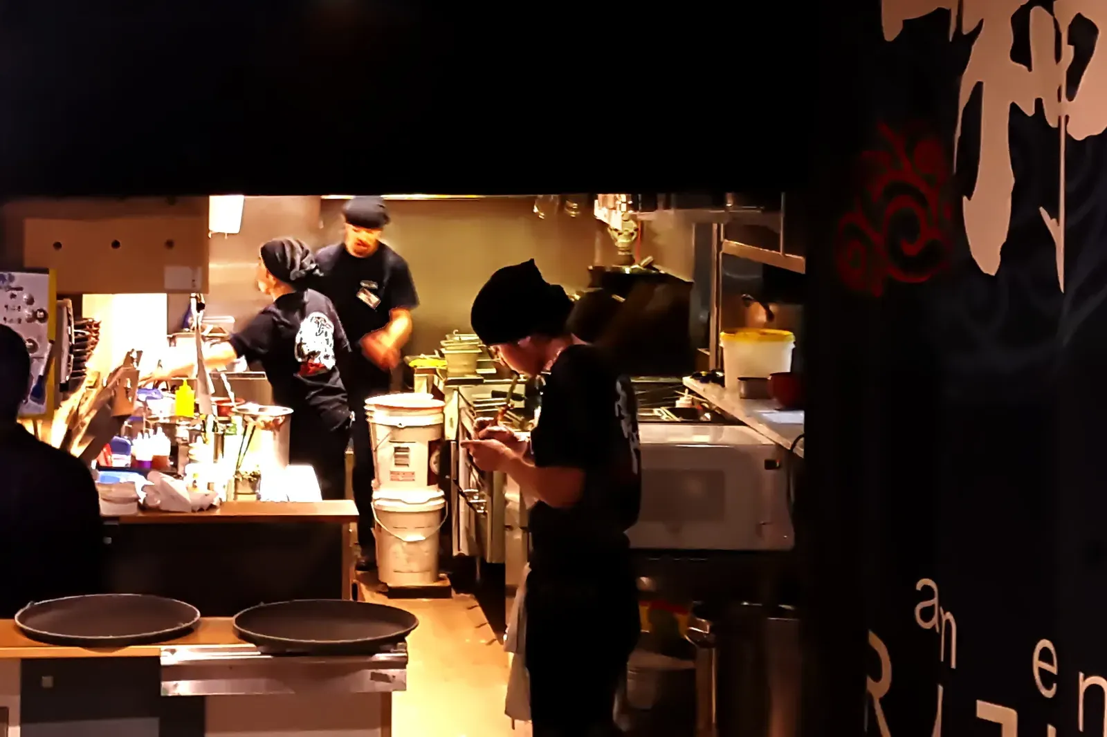 7. Making Last-Minute Changes After the Order Is Already in the Kitchen (Busy kitchen, CC BY 2.0)