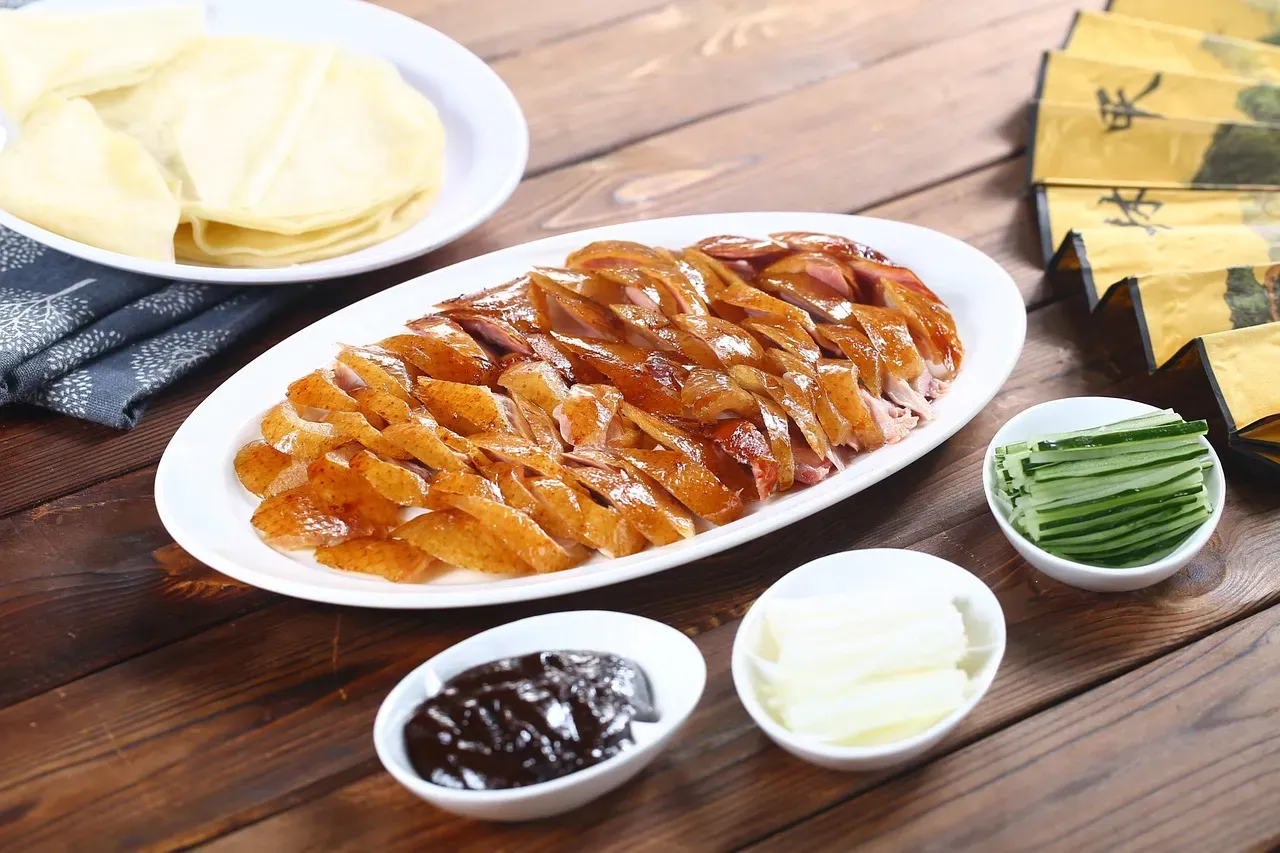 3. Peking Duck: Theatre and Taste in Equal Measure (Image Credits: Pixabay)