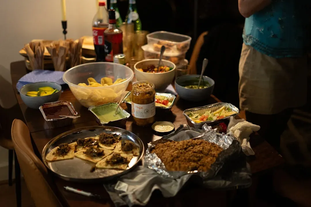 Mistake #3: Leaving Food in the Temperature Danger Zone (Image Credits: Unsplash)