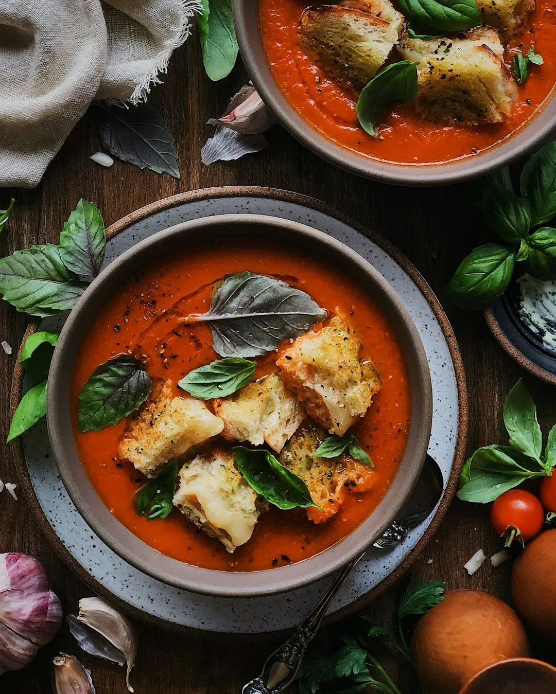 Tomato Soup Pairs With Unexpected Companions (Image Credits: Unsplash)