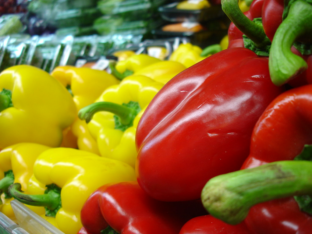 Pack in Vegetables for Volume and Nutrients (image credits: flickr)