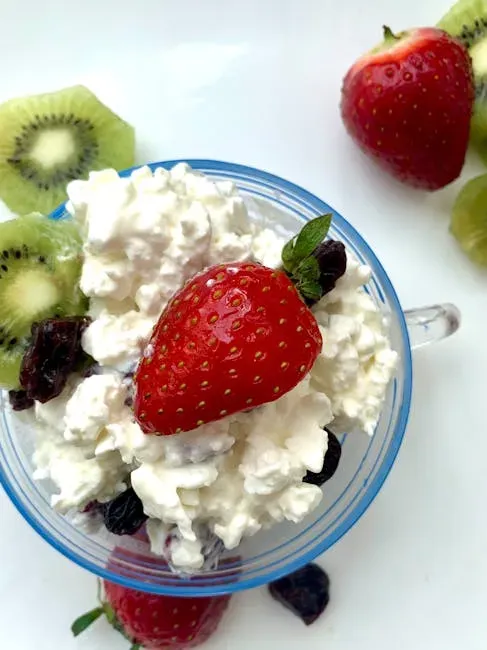 7. Cottage Cheese With Fresh Fruit (Image Credits: Pexels)