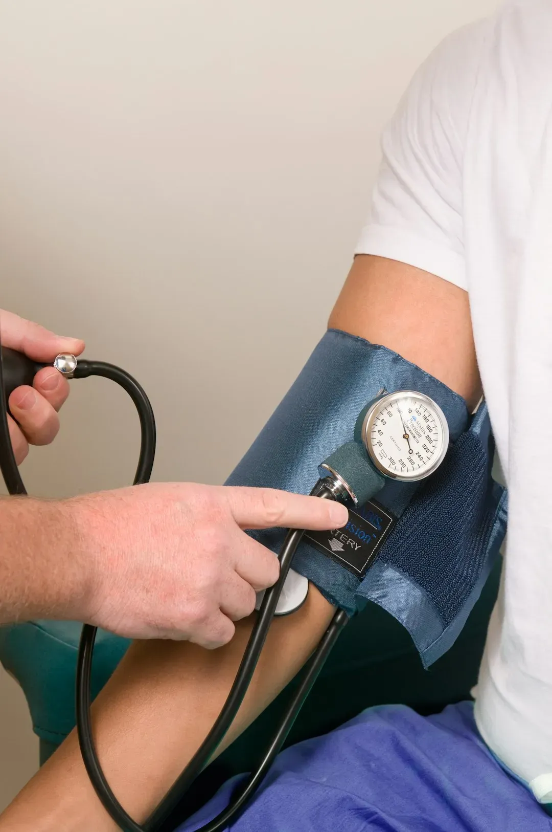 5. High Blood Pressure With No Clear Cause (Image Credits: Unsplash)