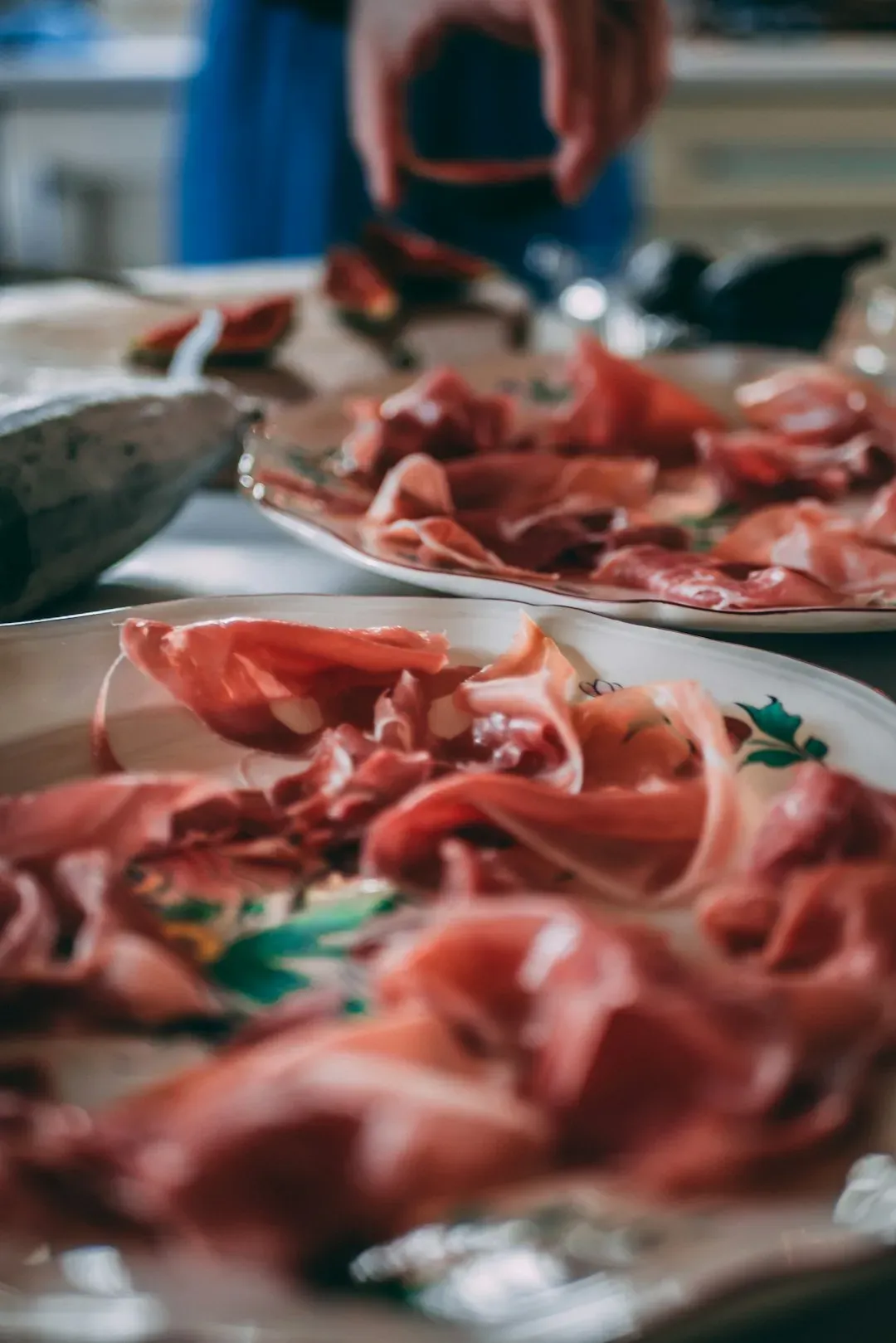 Christmas Ham: A Holiday Tradition Older Than Christmas Itself (Image Credits: Unsplash)