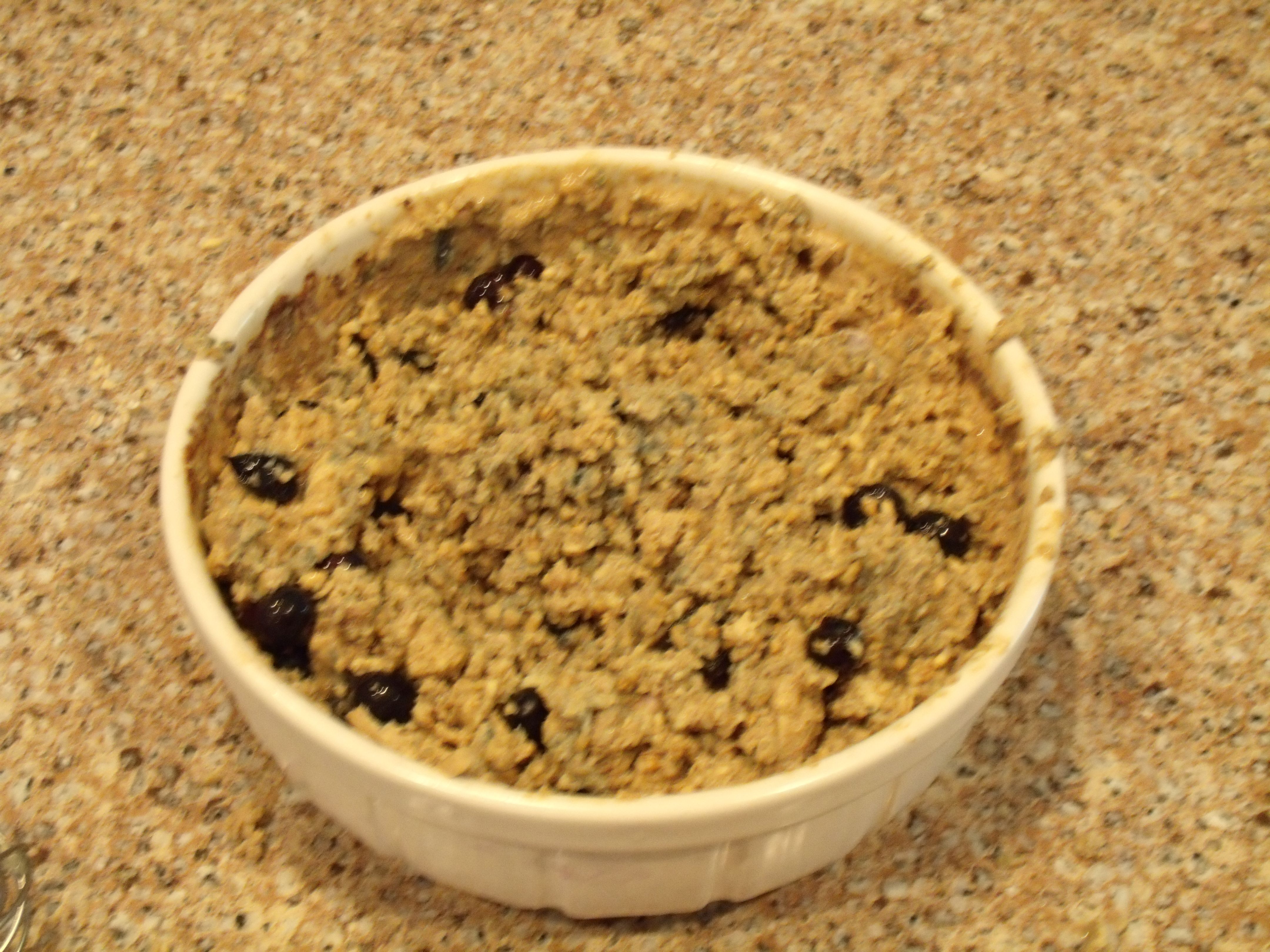 Lightning-Fast Microwave Oatmeal with Endless Variations (image credits: wikimedia)