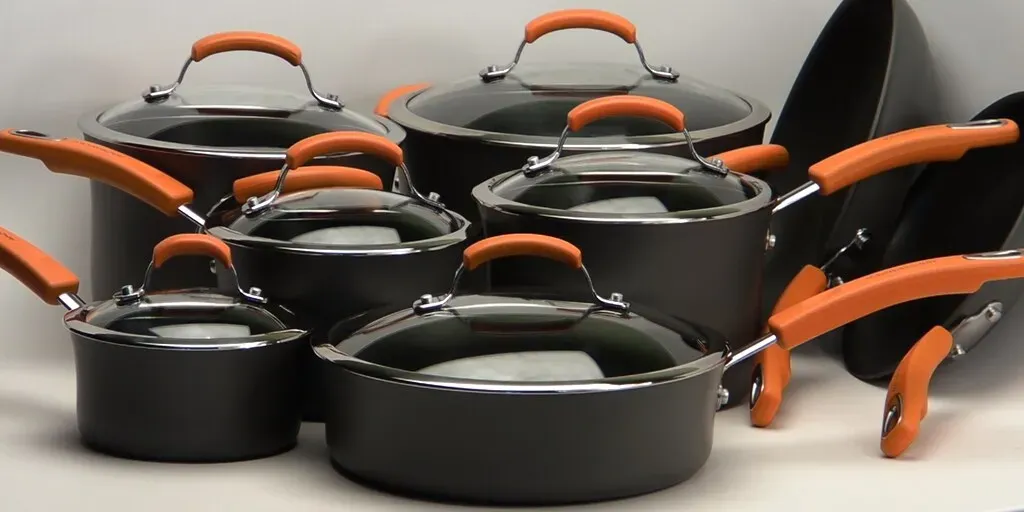 What to Look for When Shopping for New Cookware (Image Credits: Flickr)