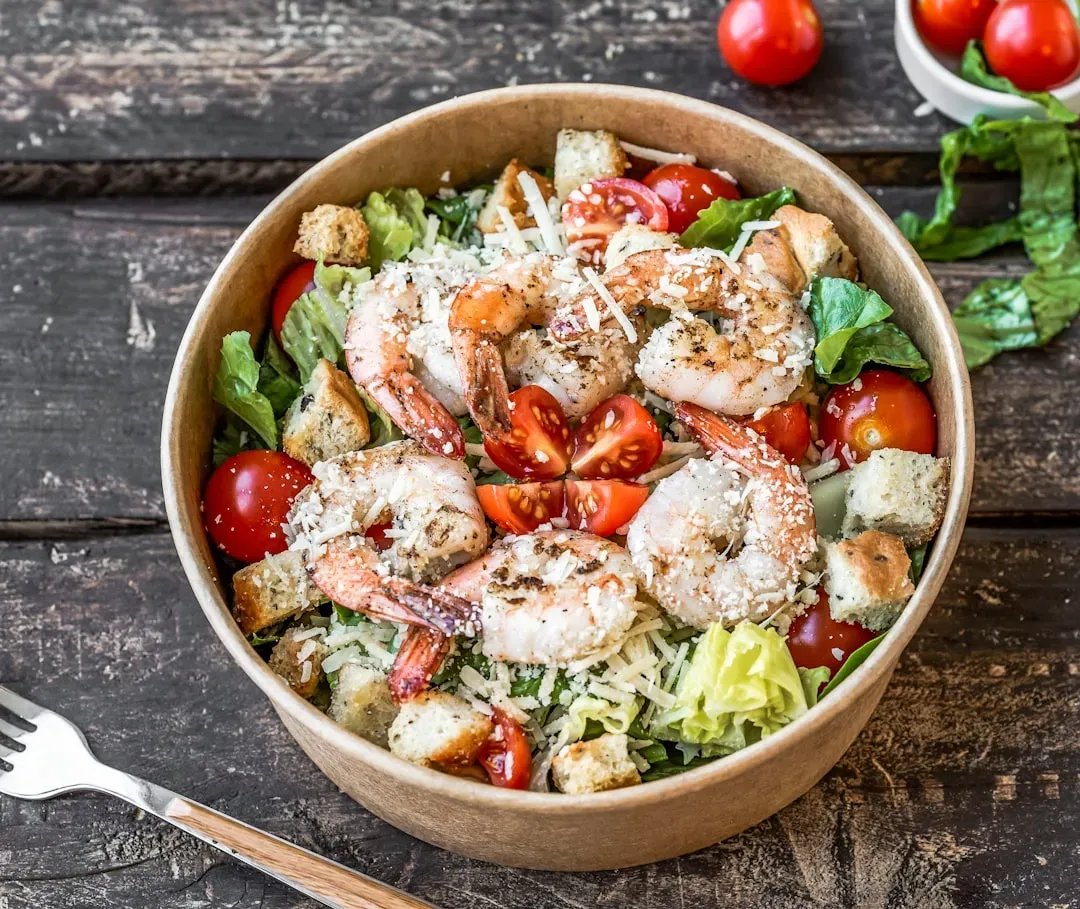 Salads built to survive the fridge (Image Credits: Unsplash)
