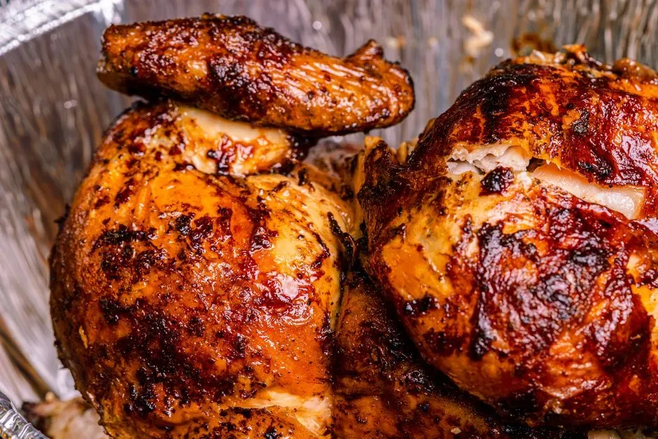 Grain bowls with rotisserie chicken (Image Credits: Pexels)