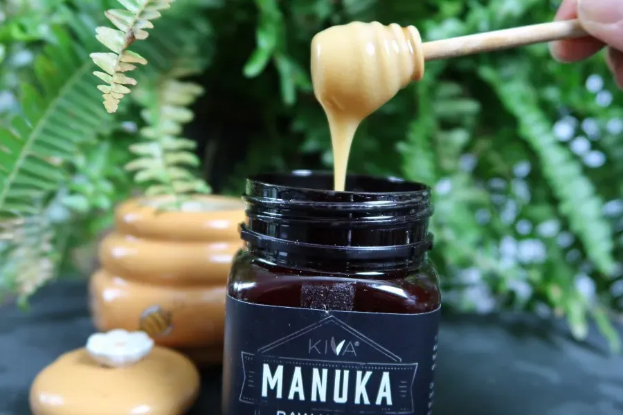 4. Manuka Honey (Image Credits: Flickr)