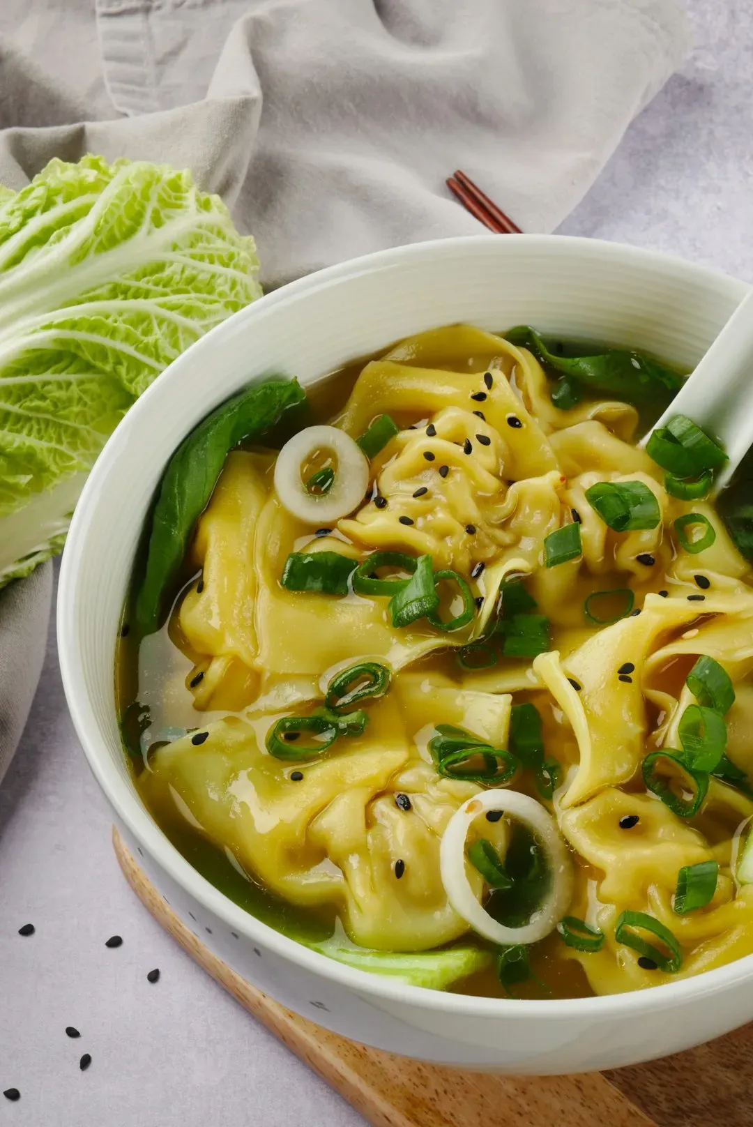 Wonton soup and the global soup boom (Image Credits: Unsplash)