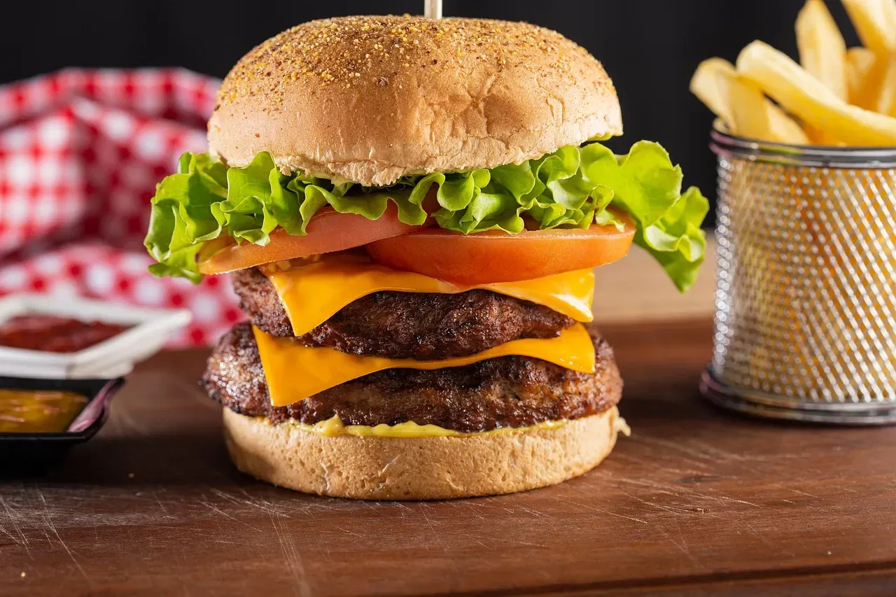 #3 - Culver's Double ButterBurger Cheese: The Midwest Masterpiece (Image Credits: Pixabay)