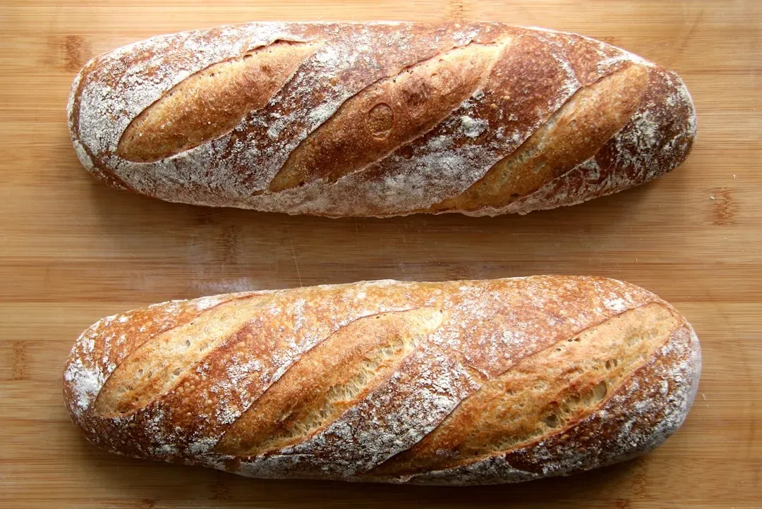 The golden crust delivers a satisfying sensory payoff (Image Credits: Unsplash)