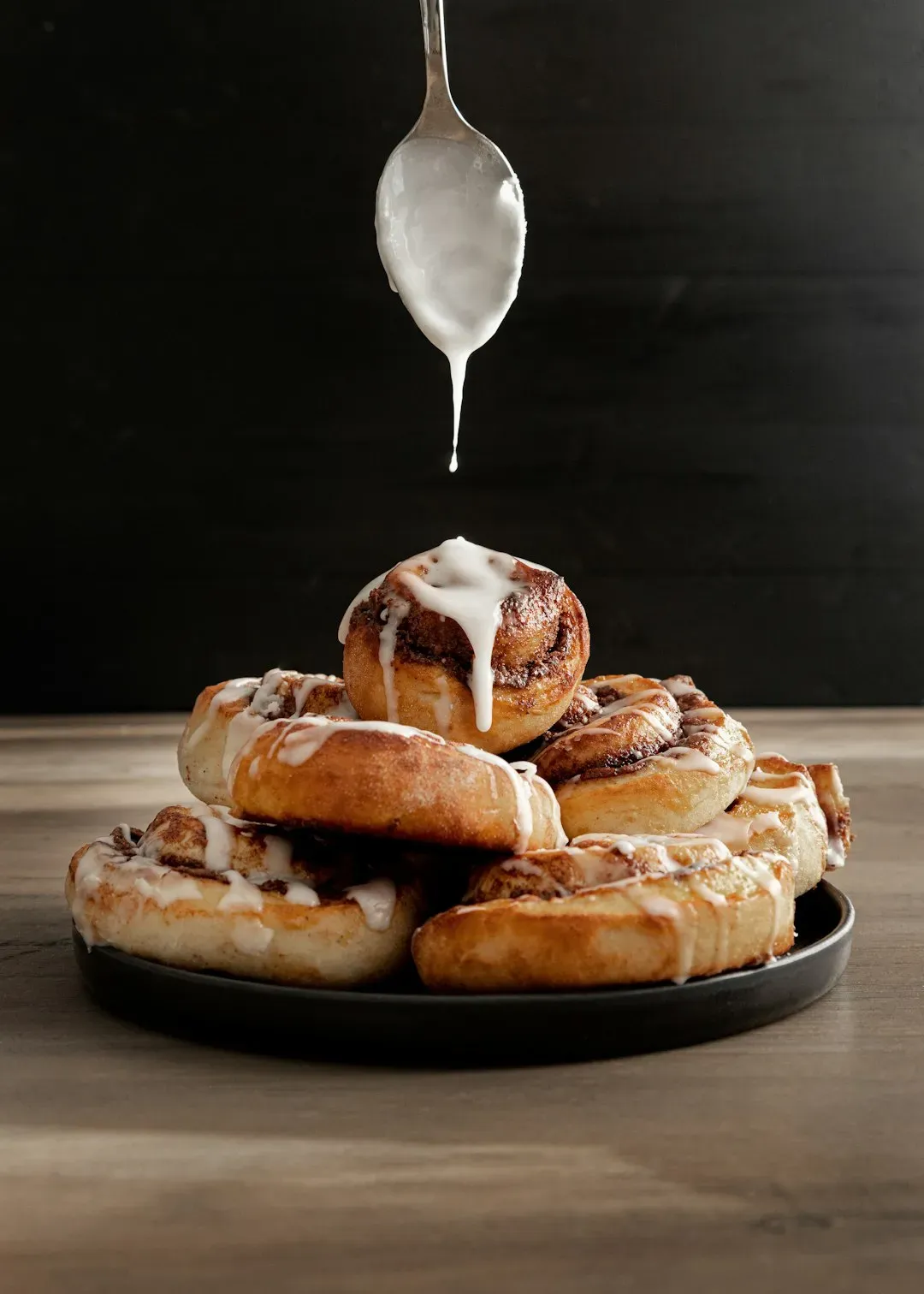 Homemade cinnamon rolls (Image Credits: Unsplash)