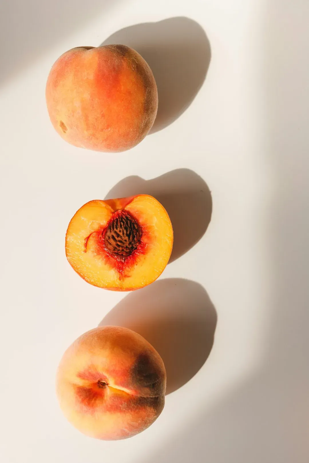 4. Peaches (Image Credits: Unsplash)