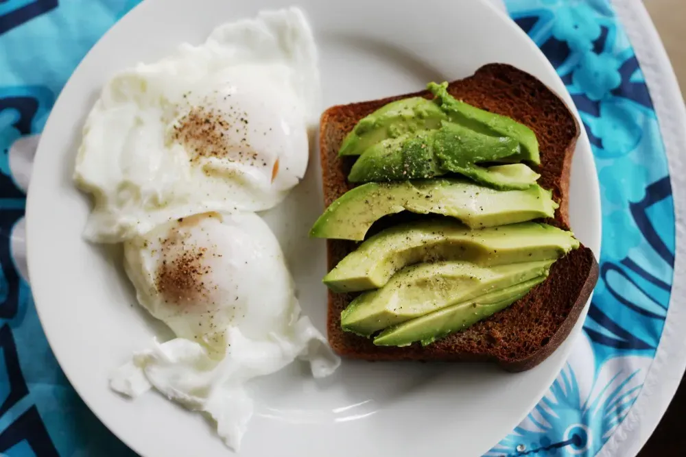6. Avocado on Whole-Grain Crackers or Toast (Stacy Spensley, Flickr, CC BY 2.0)