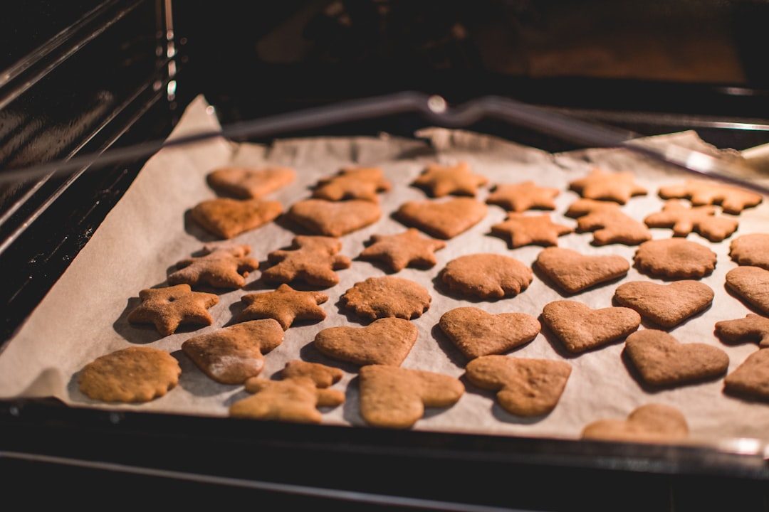 Spritz Cookies: The Art of the Cookie Press (Image Credits: Unsplash)