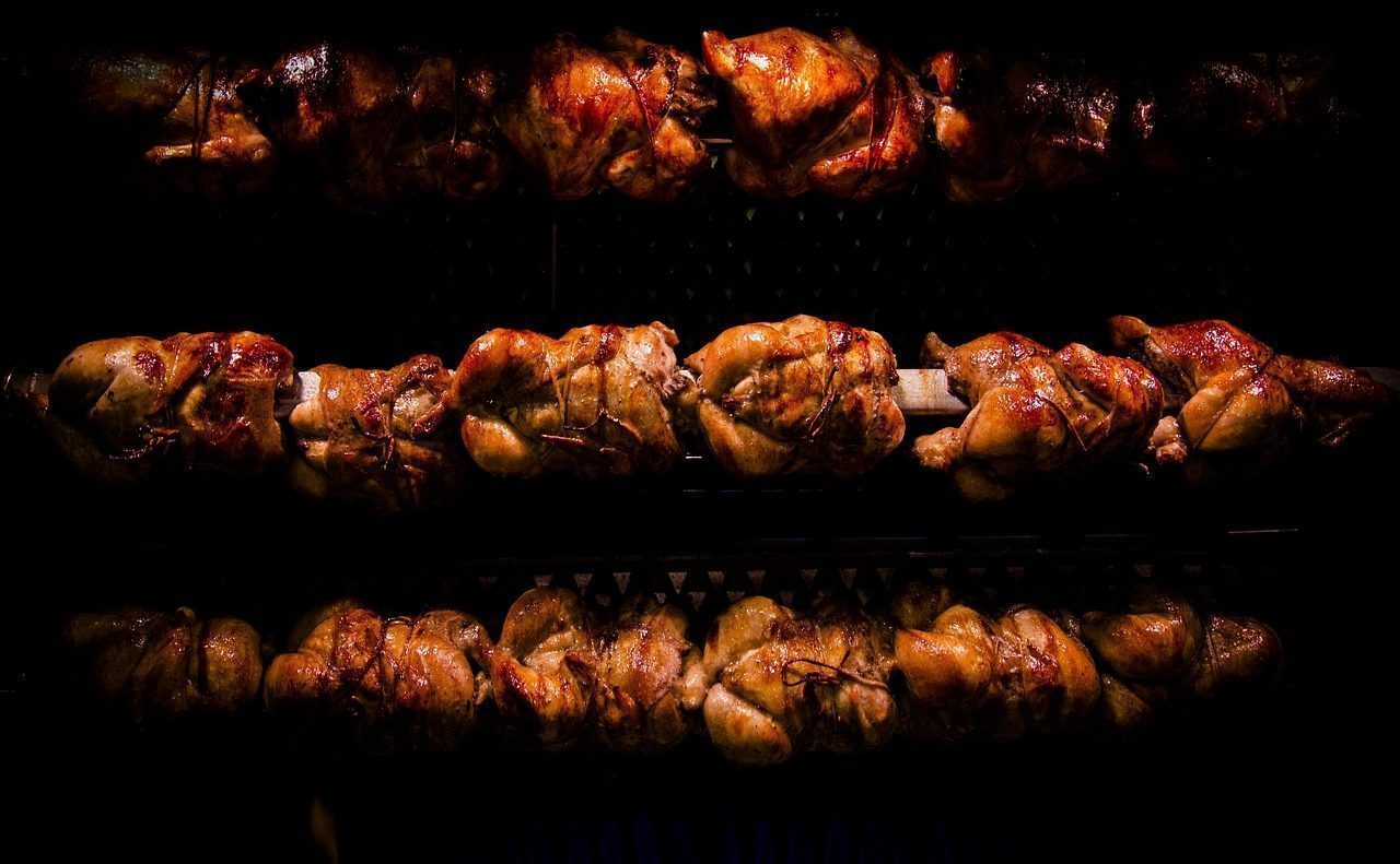 Rotisserie Chicken From The Grocery Store (Image Credits: Pixabay)