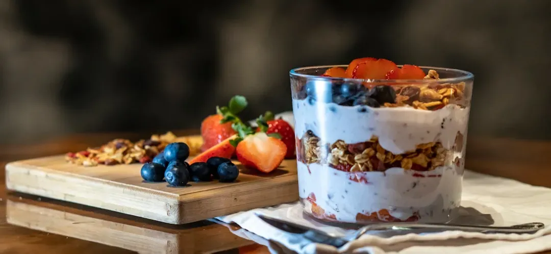 Yogurt parfaits for a light midday snack (Image Credits: Unsplash)