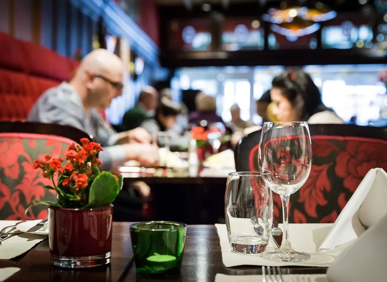 4. Who You're Dining With (Image Credits: Pixabay)