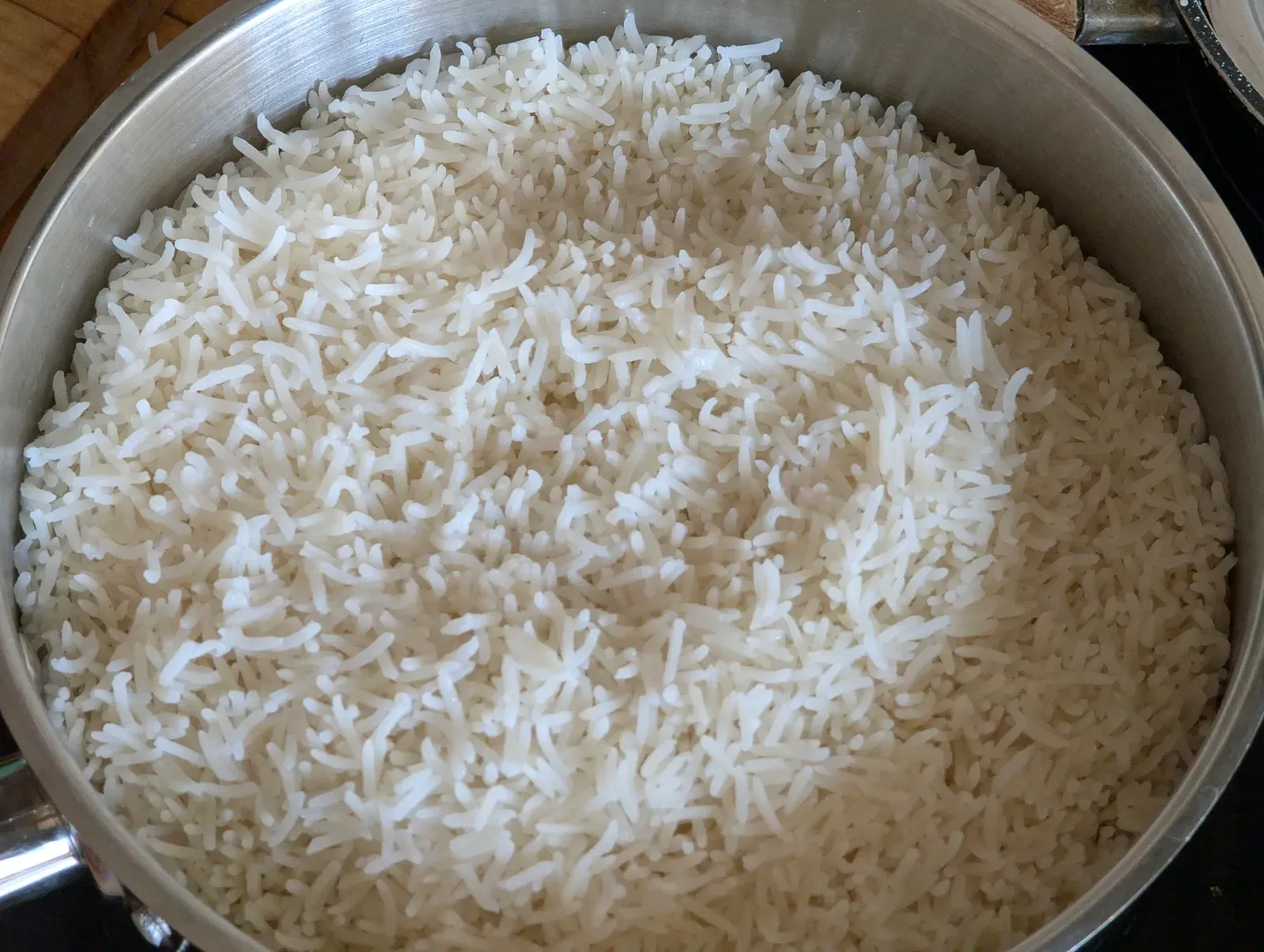 6. Perfect Rice on the Stovetop (Image Credits: Wikimedia)