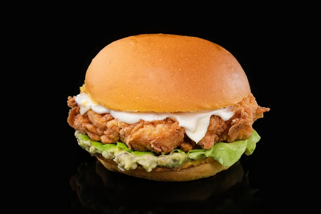 5. Popeyes Classic Chicken Sandwich - The Most Viral Chicken Item Is Also One of the Unhealthiest (Image Credits: Unsplash)