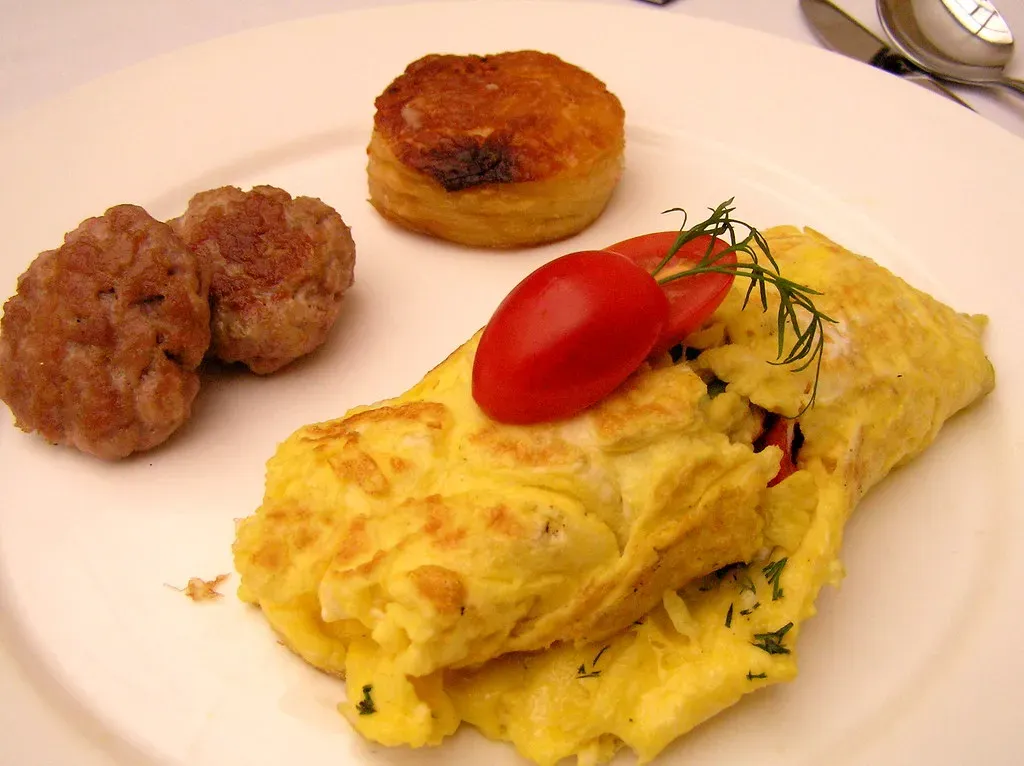1. The Basic Omelet at Brunch Spots (Laurel Fan, Flickr, CC BY-SA 2.0)