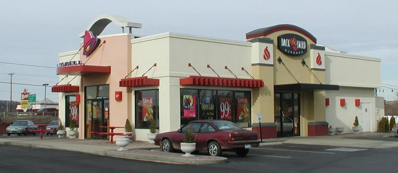 Taco Bell's Bell Beefer (Image Credits: Wikimedia)
