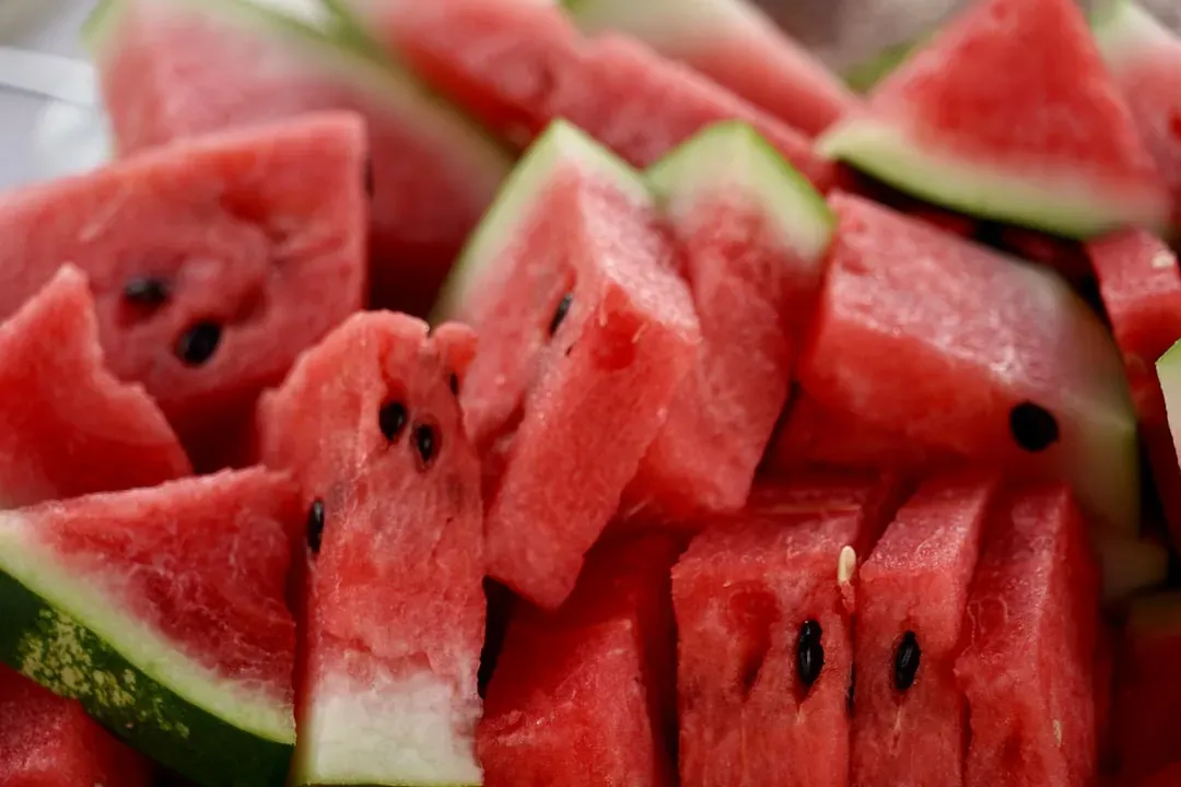 Watermelon: High Volume, Low Calories, Zero Guilt (Image Credits: Unsplash)