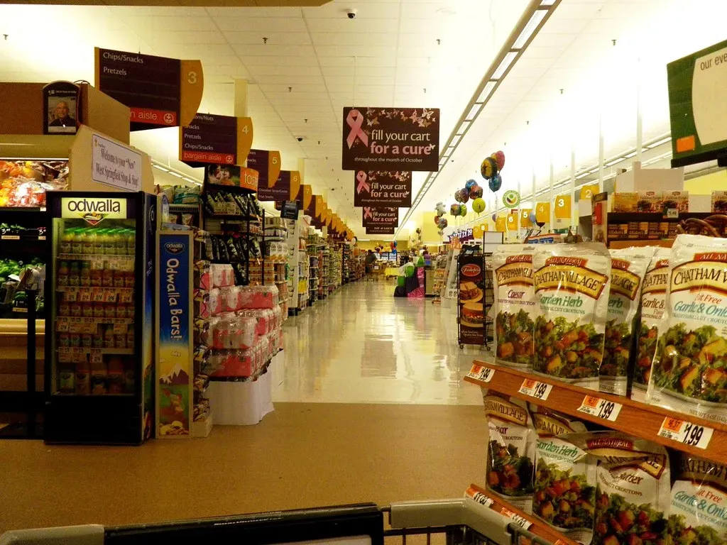 The Premium Brand Middle-Aisle Maze: Where Loyalty Costs You (Image Credits: Flickr)