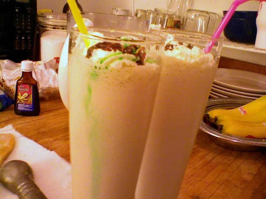 2. Loaded Fast Food Milkshakes (taberandrew, Flickr, CC BY 2.0)