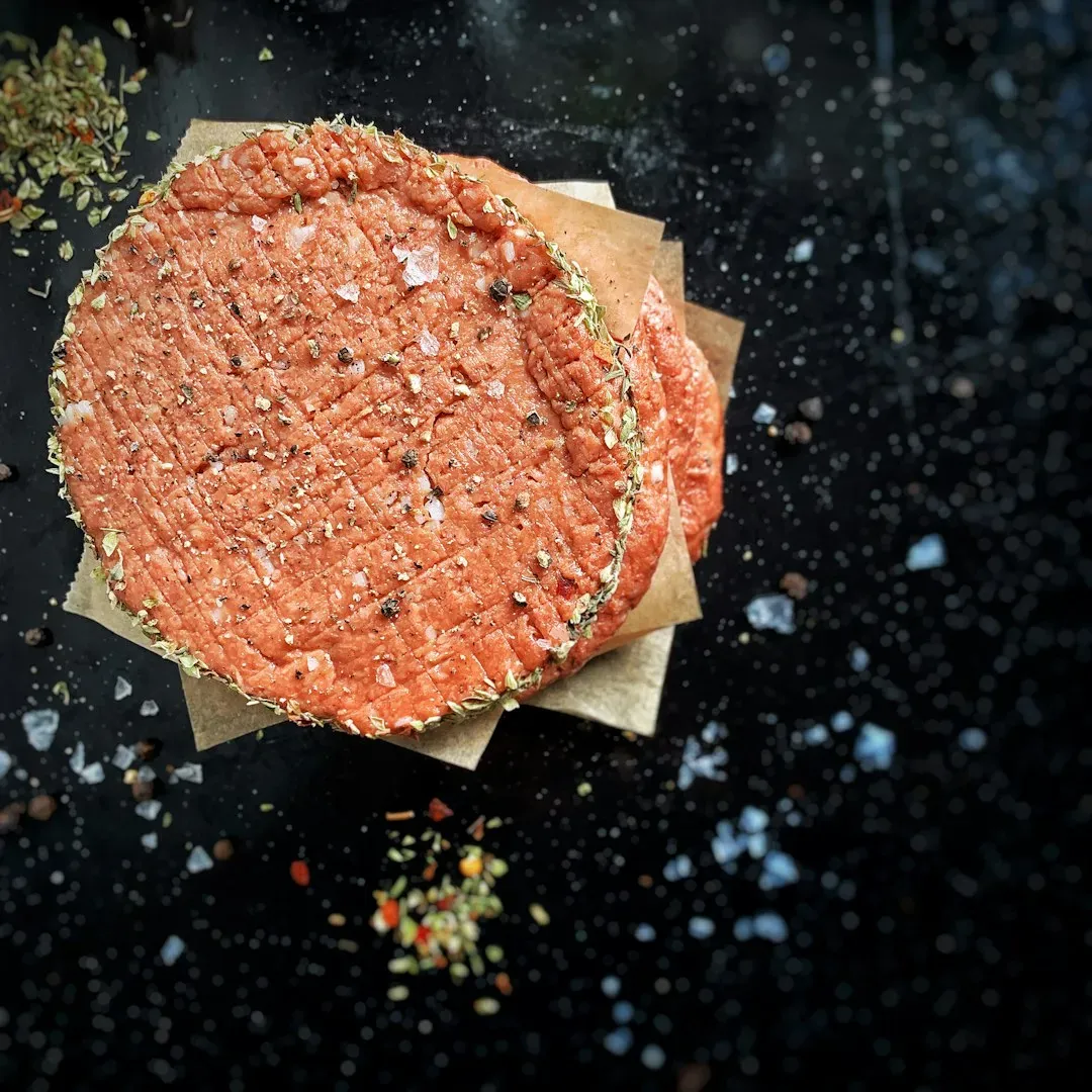 The Plant-Based Meat Bubble That Started Quietly Deflating (Image Credits: Unsplash)