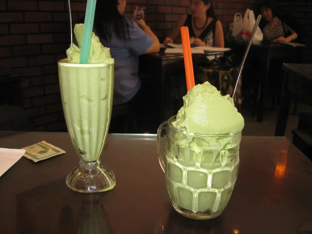 Sign #4: Your Smoothie Is Too Big (Image Credits: Flickr)