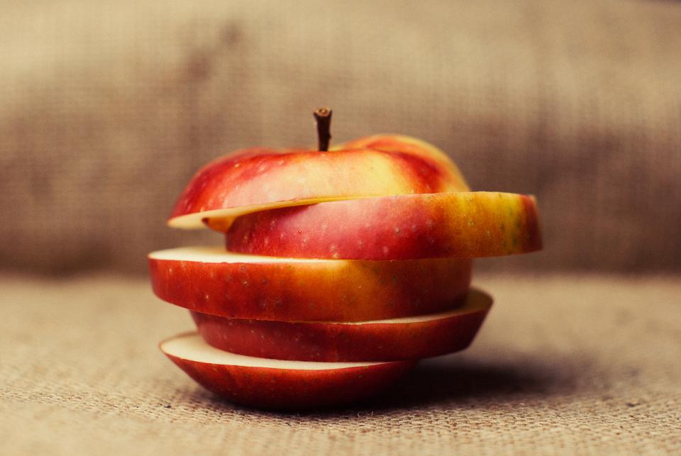 Apple Varieties: From Chunks to Puree (image credits: stocksnap)
