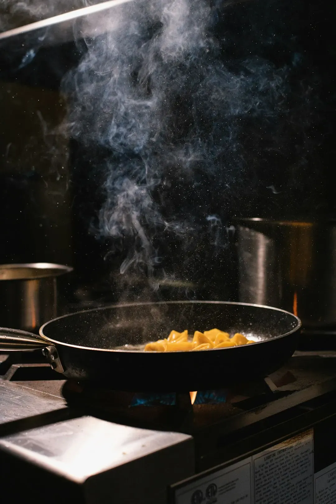 Deglaze the pan for instant sauce (Image Credits: Unsplash)