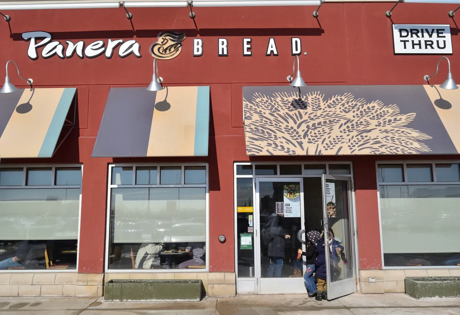 4. Panera Bread: The Wholesome Bakery Myth (Image Credits: Wikimedia)