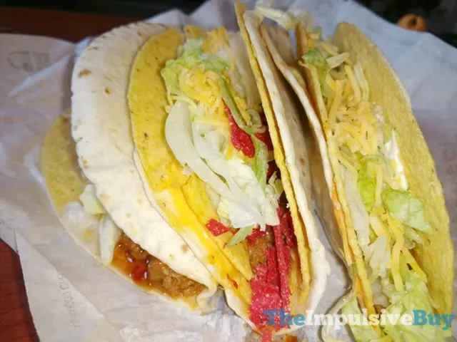 Taco Bell's Double Decker Taco (Image Credits: Wikimedia)