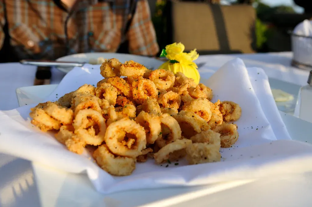 2. Calamari (Mike Saechang, Flickr, CC BY-SA 2.0)