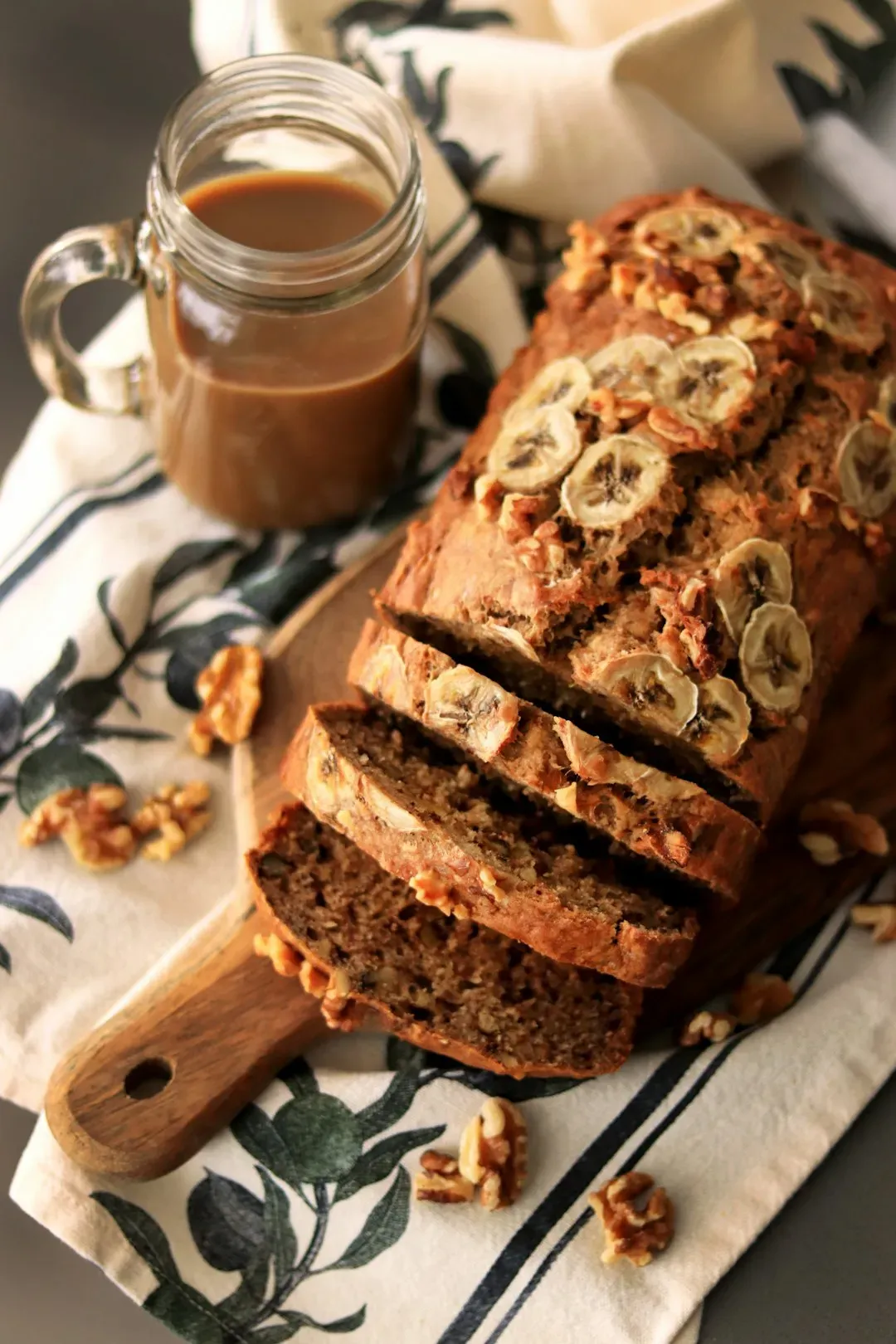 Simple one-bowl banana bread (Image Credits: Unsplash)