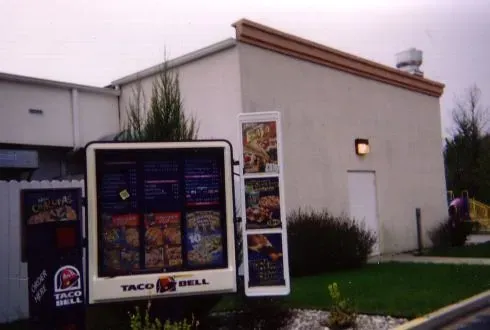 7. There Is a Massive Secret Menu - and Most Employees Won't Bring It Up (Someone archiving photos, Flickr, CC BY 2.0)