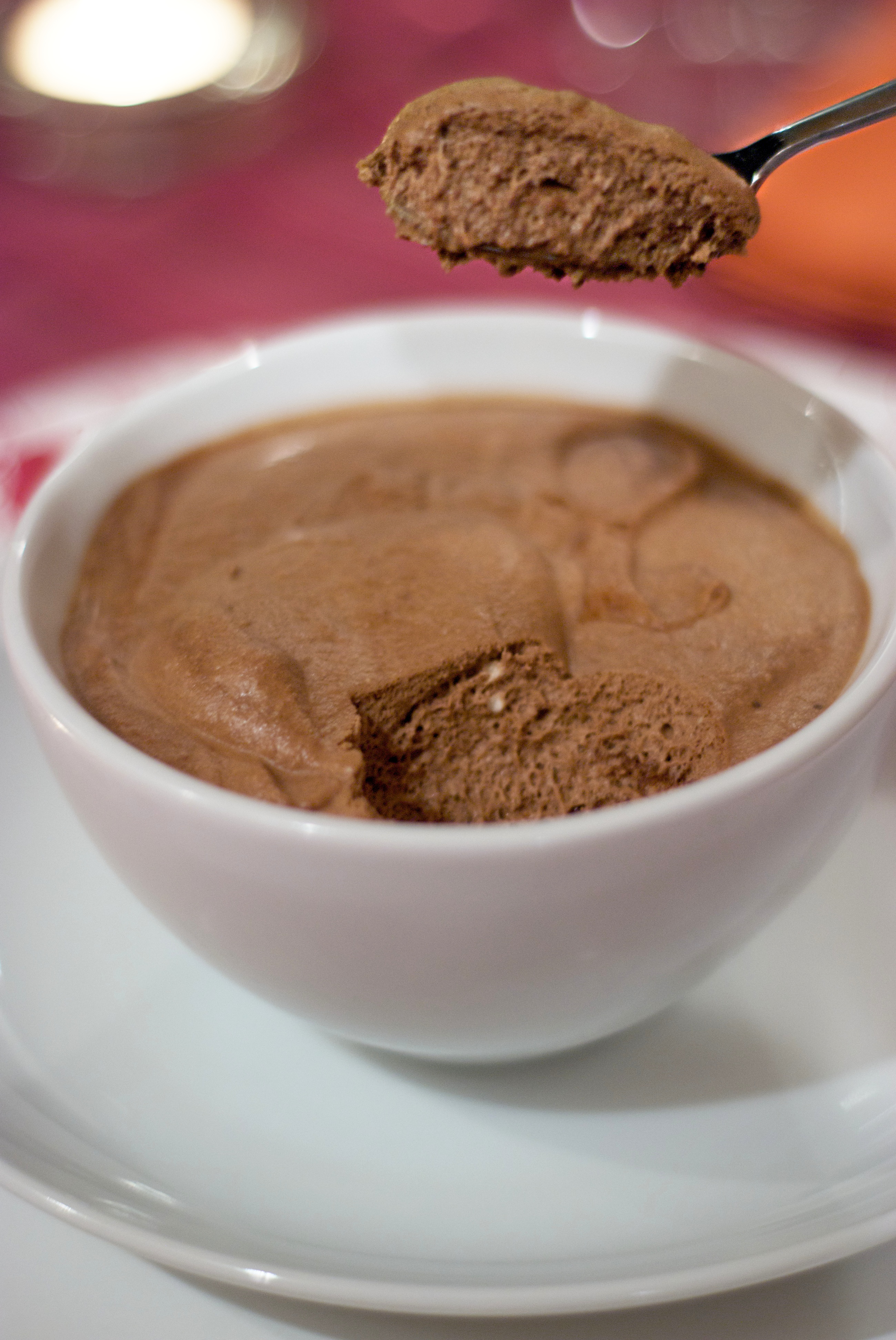 Coffee House Classics: Mocha and Espresso-Infused Delights (image credits: Chocolate coffee mousse, CC BY 2.0, https://commons.wikimedia.org/w/index.php?curid=6754298)