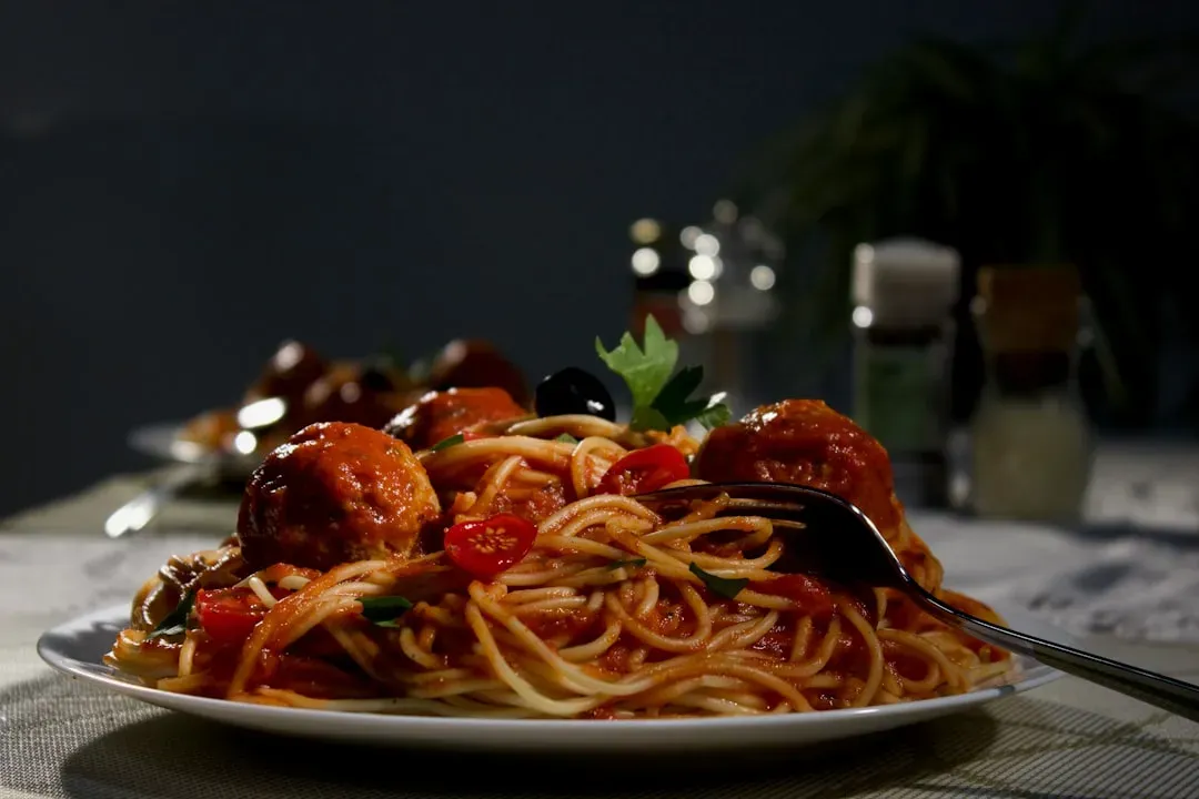 Spaghetti and Meatballs (Image Credits: Unsplash)